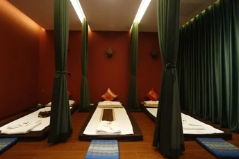 南京浦口泰式按摩的被动瑜伽：当身体被折叠成诗